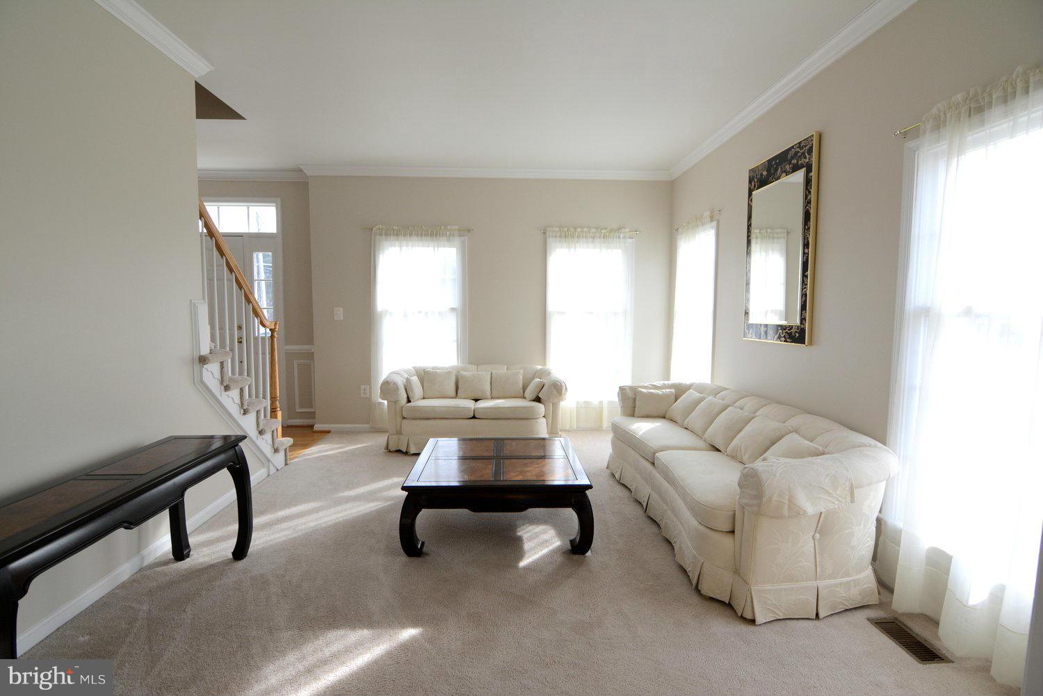 13242 Braddock Road Clifton, VA 20124 - Photo 11 of 30 Living Room