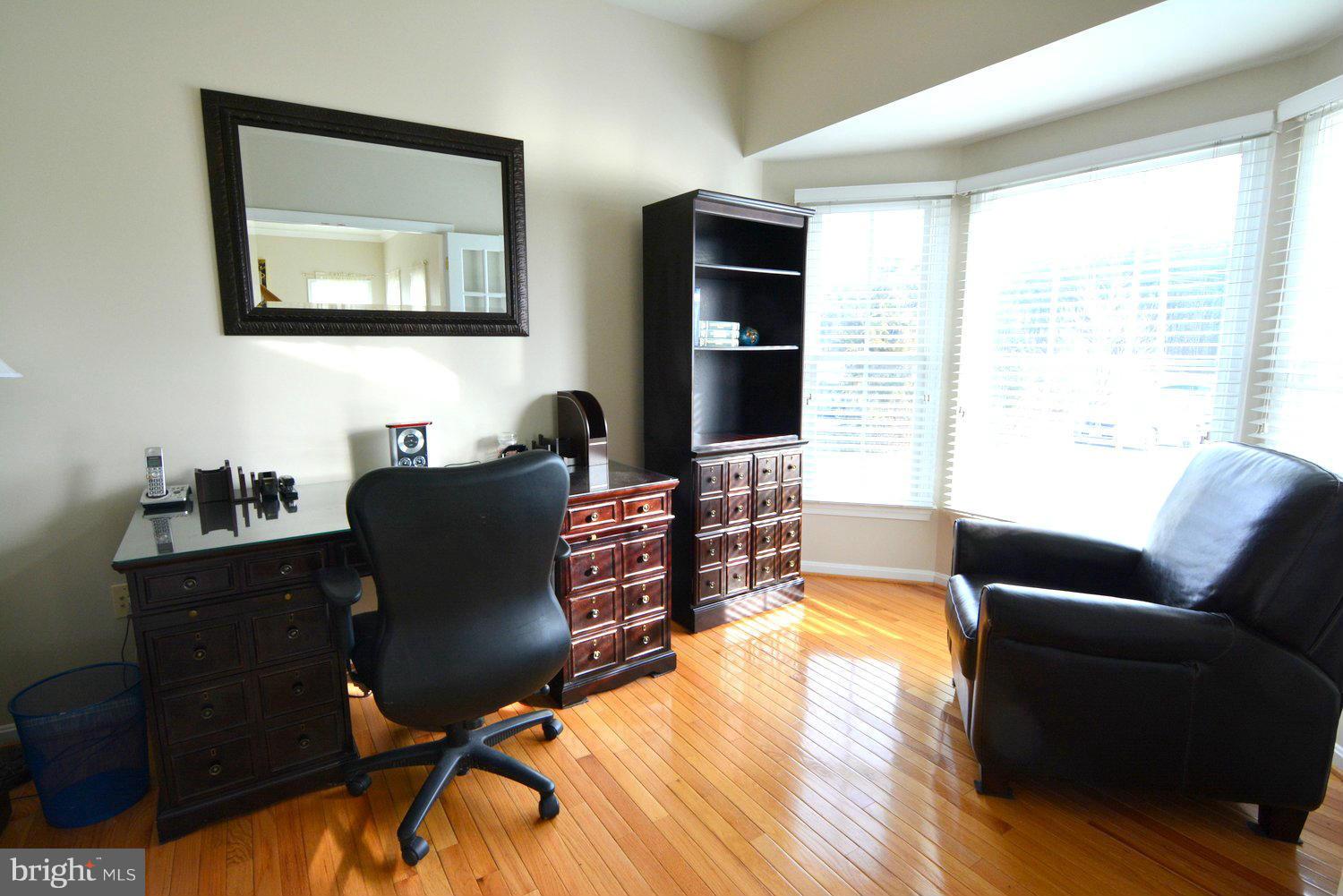 13242 Braddock Road Clifton, VA 20124 - Photo 9 of 30 Main level study / office