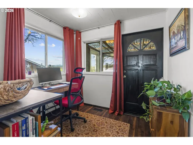 $795,000 | 24618 Highway 99, Junction City, OR 97448