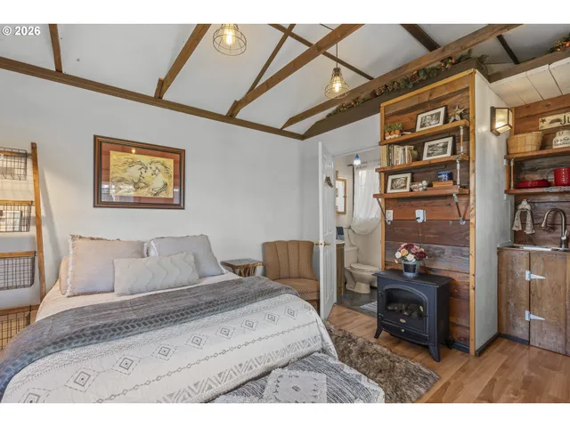 $795,000 | 24618 Highway 99, Junction City, OR 97448