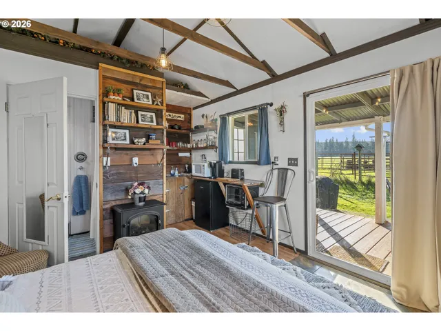 $795,000 | 24618 Highway 99, Junction City, OR 97448