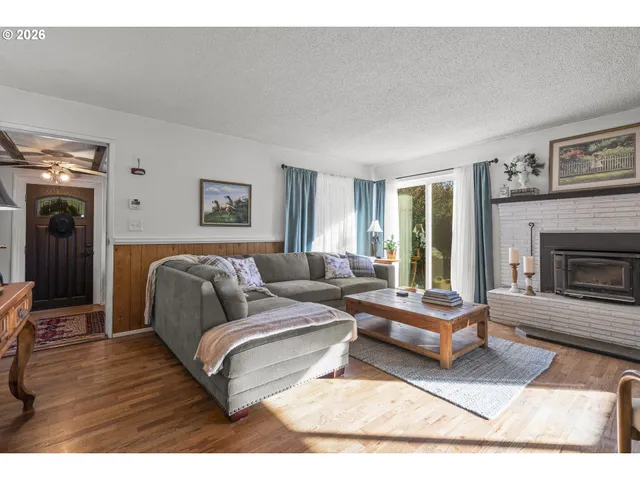 $795,000 | 24618 Highway 99, Junction City, OR 97448