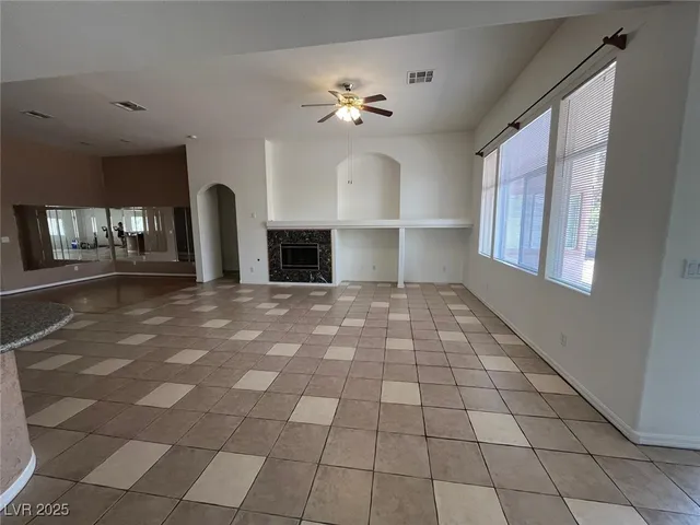 $2,700 | 2789 Gallant Hills Drive, Las Vegas, NV 89135