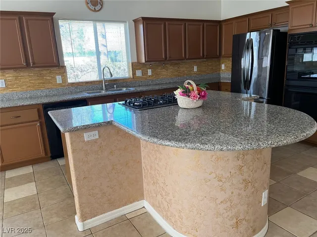 $2,700 | 2789 Gallant Hills Drive, Las Vegas, NV 89135