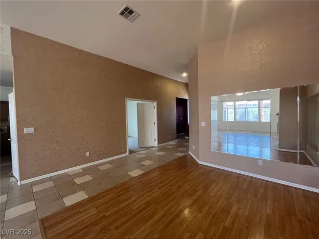 $2,700 | 2789 Gallant Hills Drive, Las Vegas, NV 89135