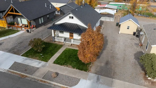 $299,000 | 160 East Arthur Avenue, Glenns Ferry, ID 83623