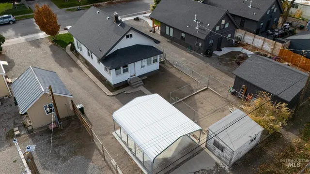 $299,000 | 160 East Arthur Avenue, Glenns Ferry, ID 83623