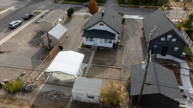 $299,000 | 160 East Arthur Avenue, Glenns Ferry, ID 83623