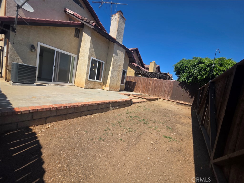 7800 Reagan Road Jurupa Valley, CA 92509 - Photo 12 of 32 Back Yard
