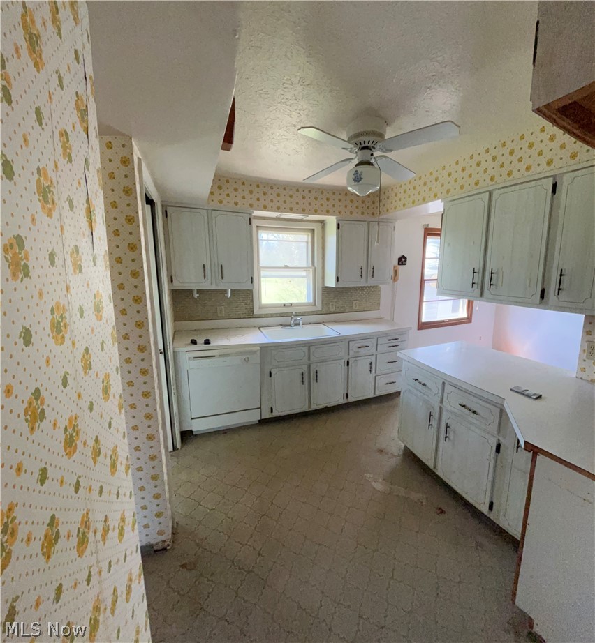 33500 Arthur Road Solon, OH 44139 - Photo 2 of 13