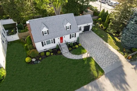 $1,350,000 | 5 Sachem Road, Needham, MA 02494