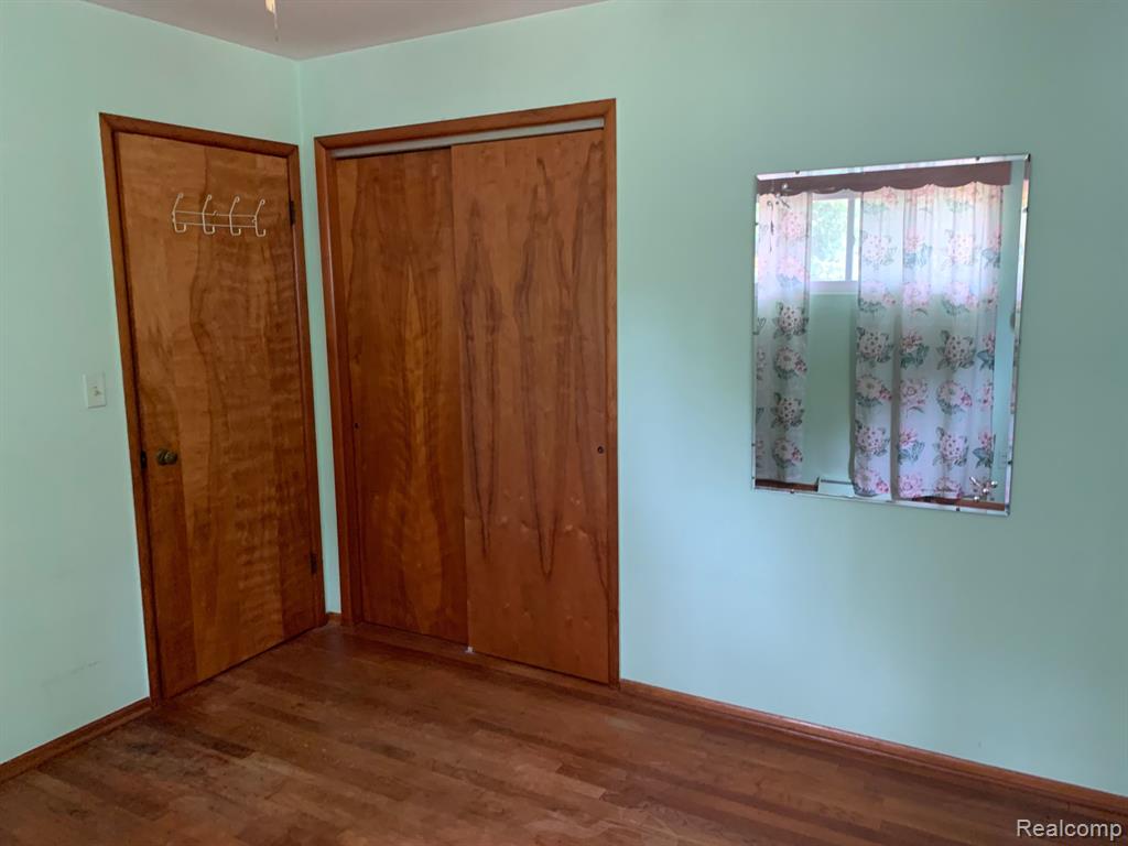 2401 Riverside Drive Port Huron, MI 48060 - Photo 12 of 29