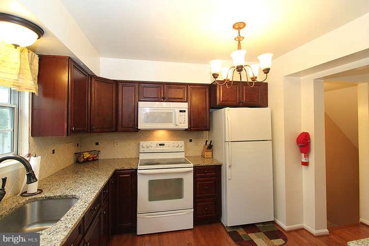 14929 Ladymeade Circle Silver Spring, MD 20906 - Photo 11 of 30 Kitchen