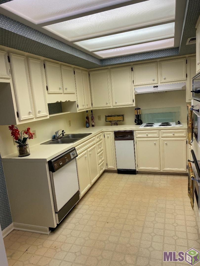 10214 North Magna Carta Place Baton Rouge, LA 70815 - Photo 4 of 25