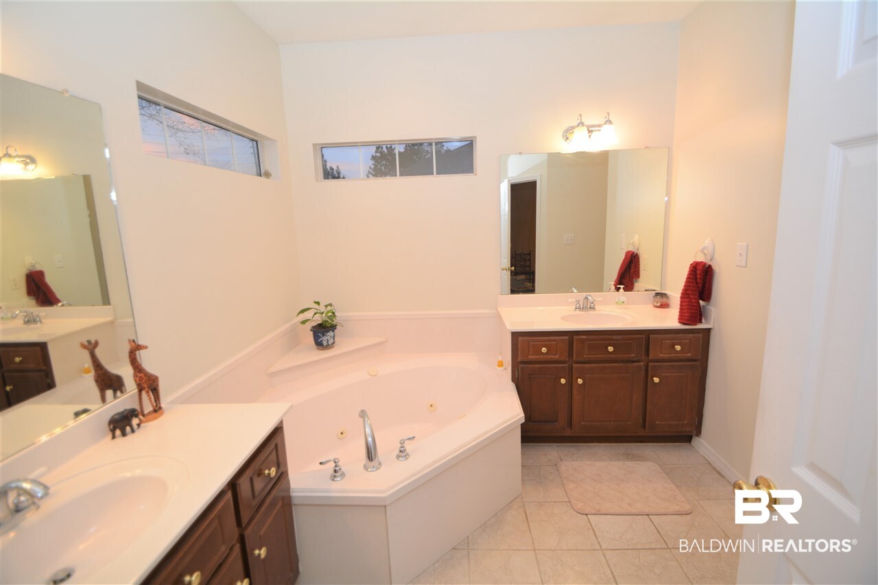 5448 Henning Drive West Mobile, AL 36619 - Photo 22 of 49