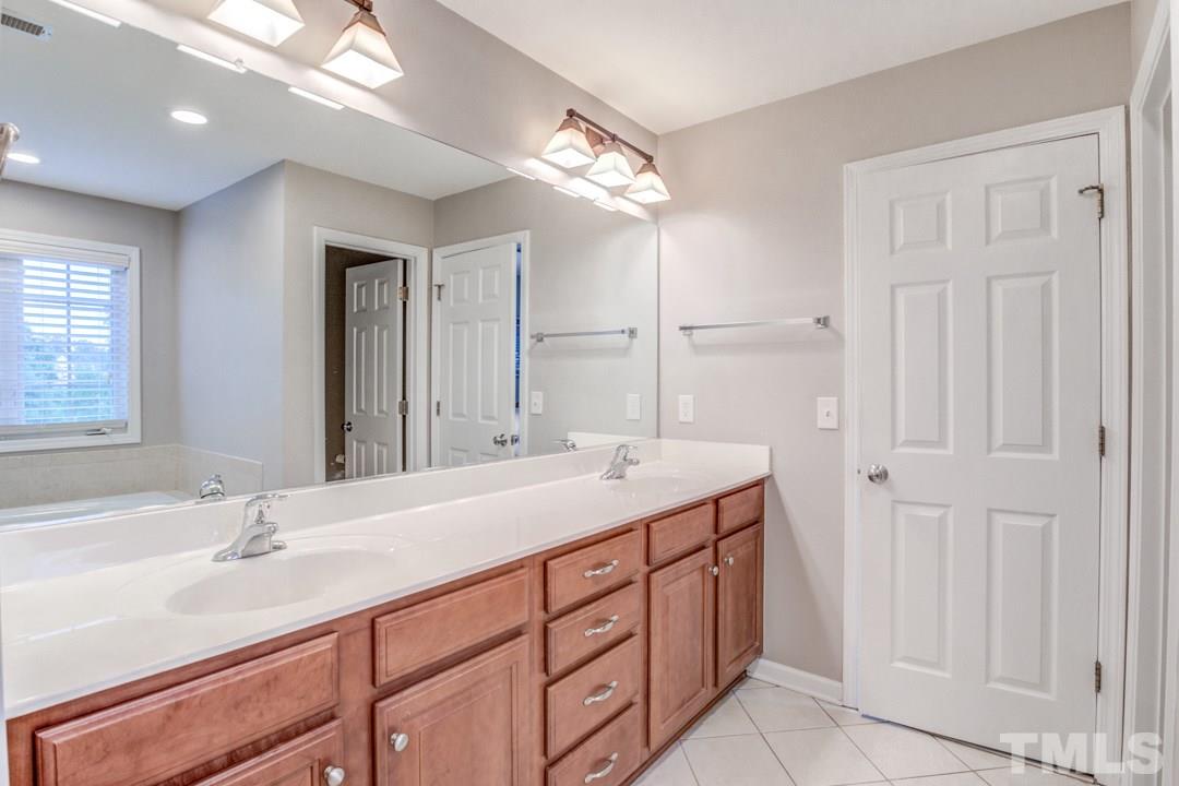 696 Seastone Street Raleigh, NC 27603 - Photo 14 of 30