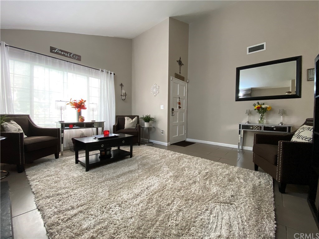 12539 Bryce Circle Cerritos, CA 90703 - Photo 3 of 24