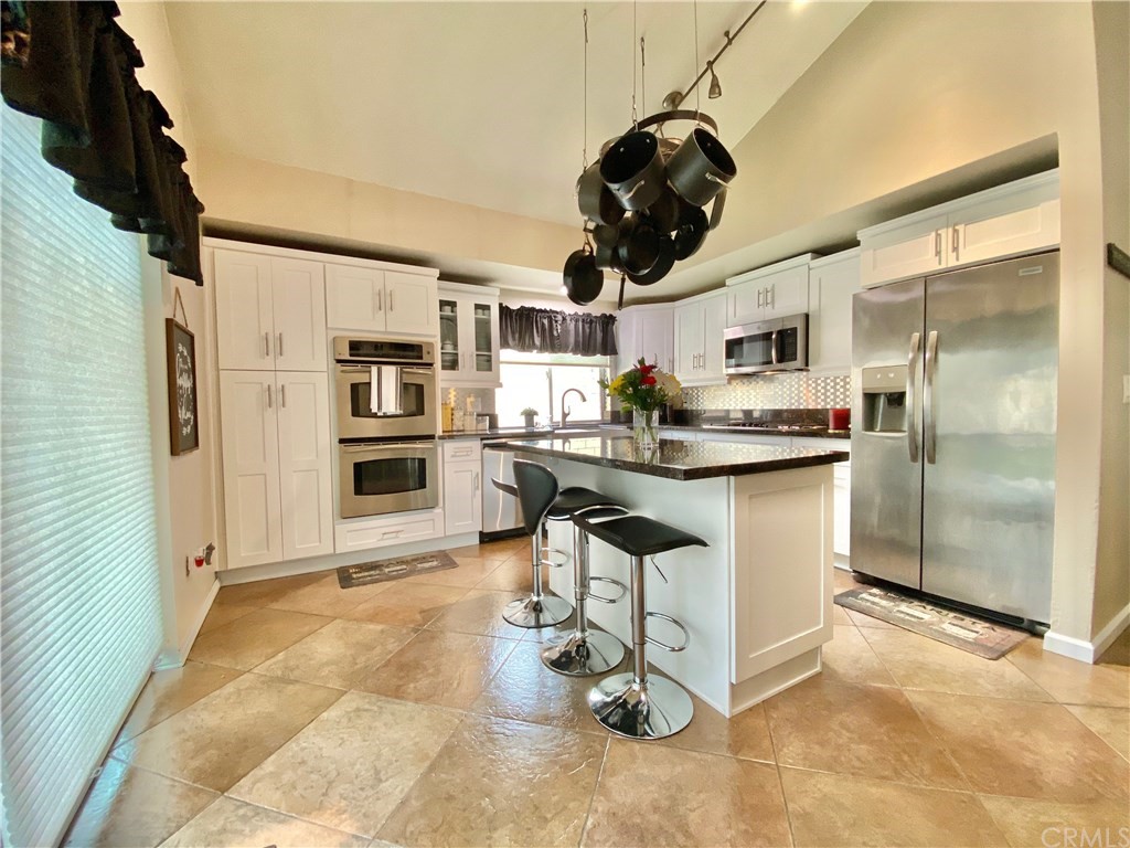 12539 Bryce Circle Cerritos, CA 90703 - Photo 6 of 24