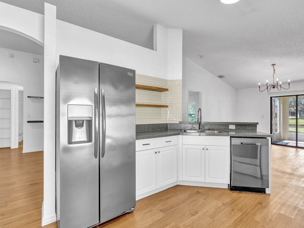 1400 10th Manor Vero Beach, FL 32960 - Photo 21 of 36