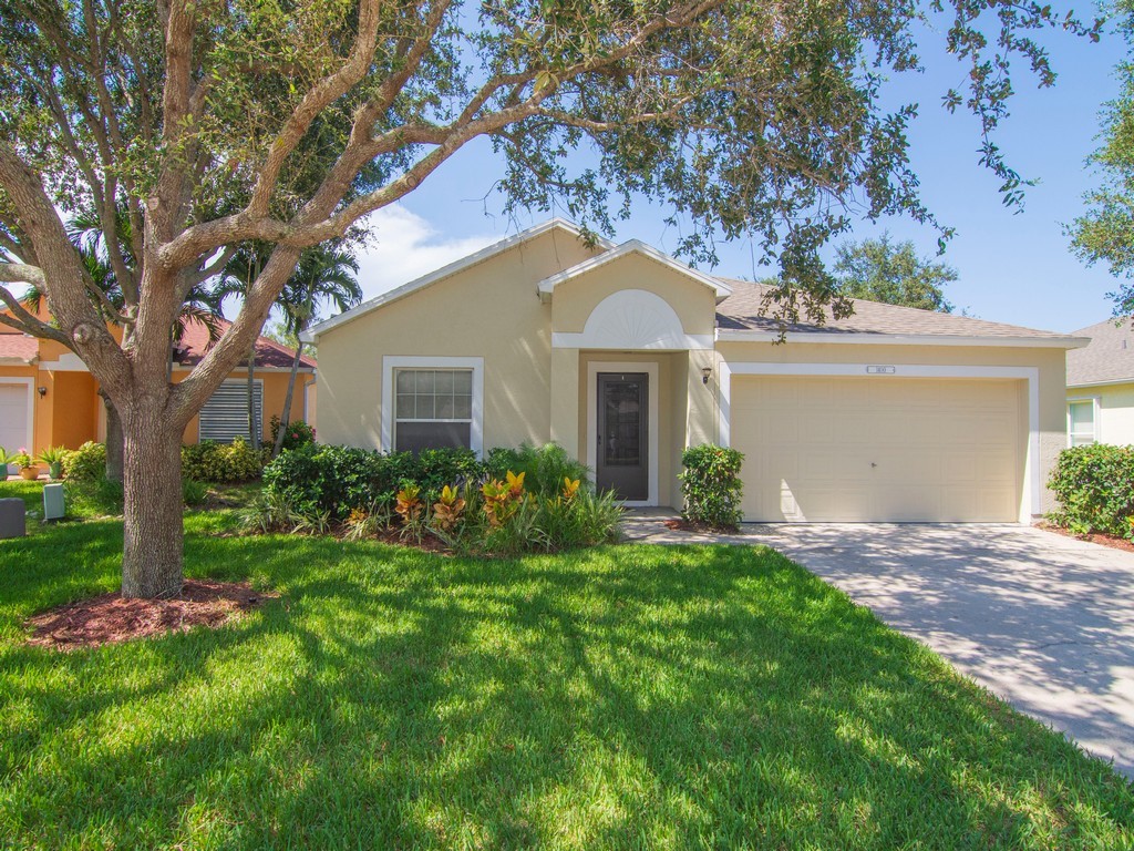 1400 10th Manor Vero Beach, FL 32960 - Photo 3 of 36