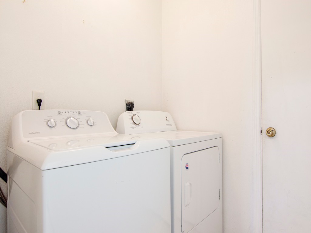 1400 10th Manor Vero Beach, FL 32960 - Photo 10 of 36