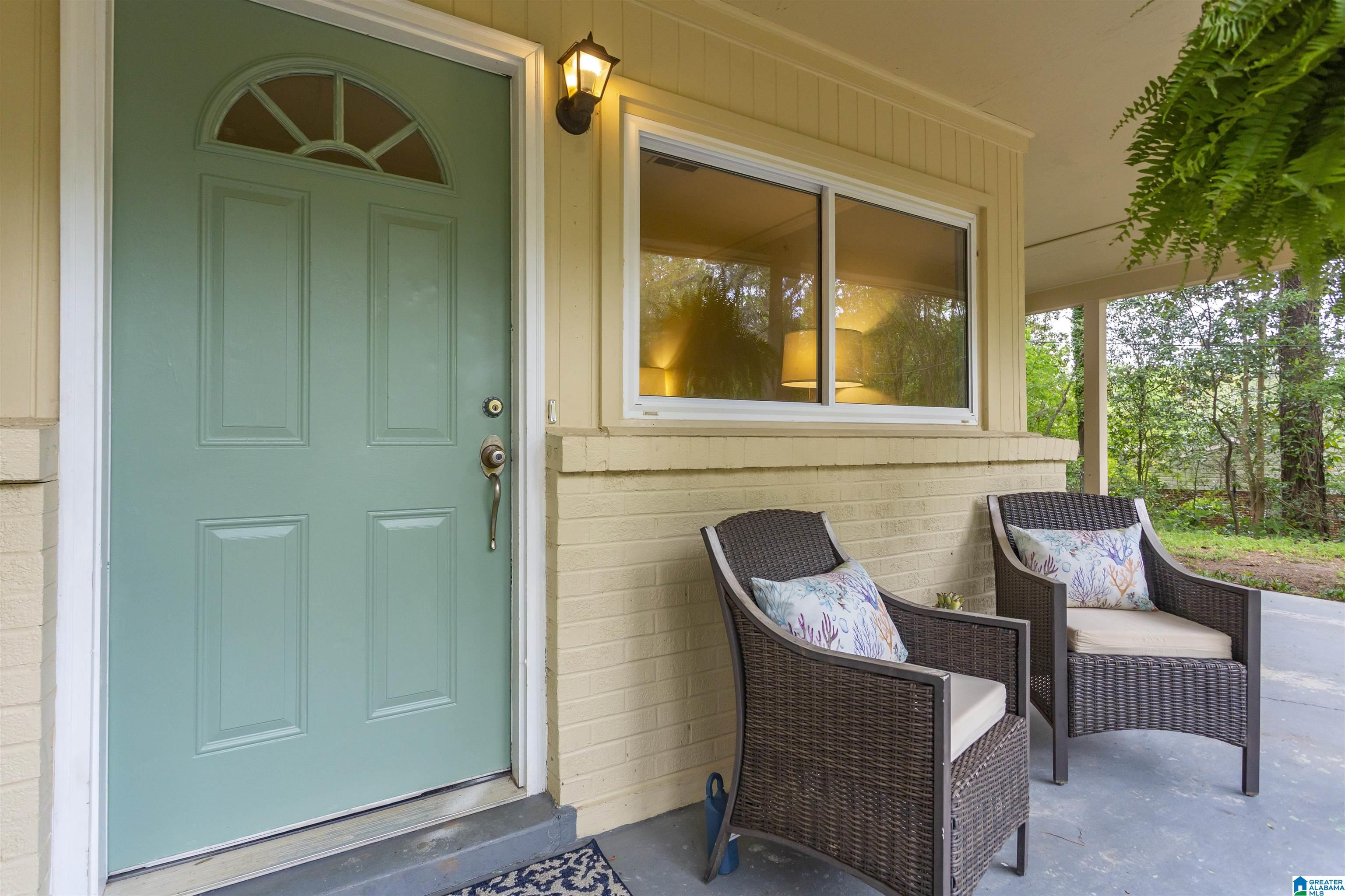 2140 Kelly Lane Birmingham, AL 35216 - Photo 2 of 37