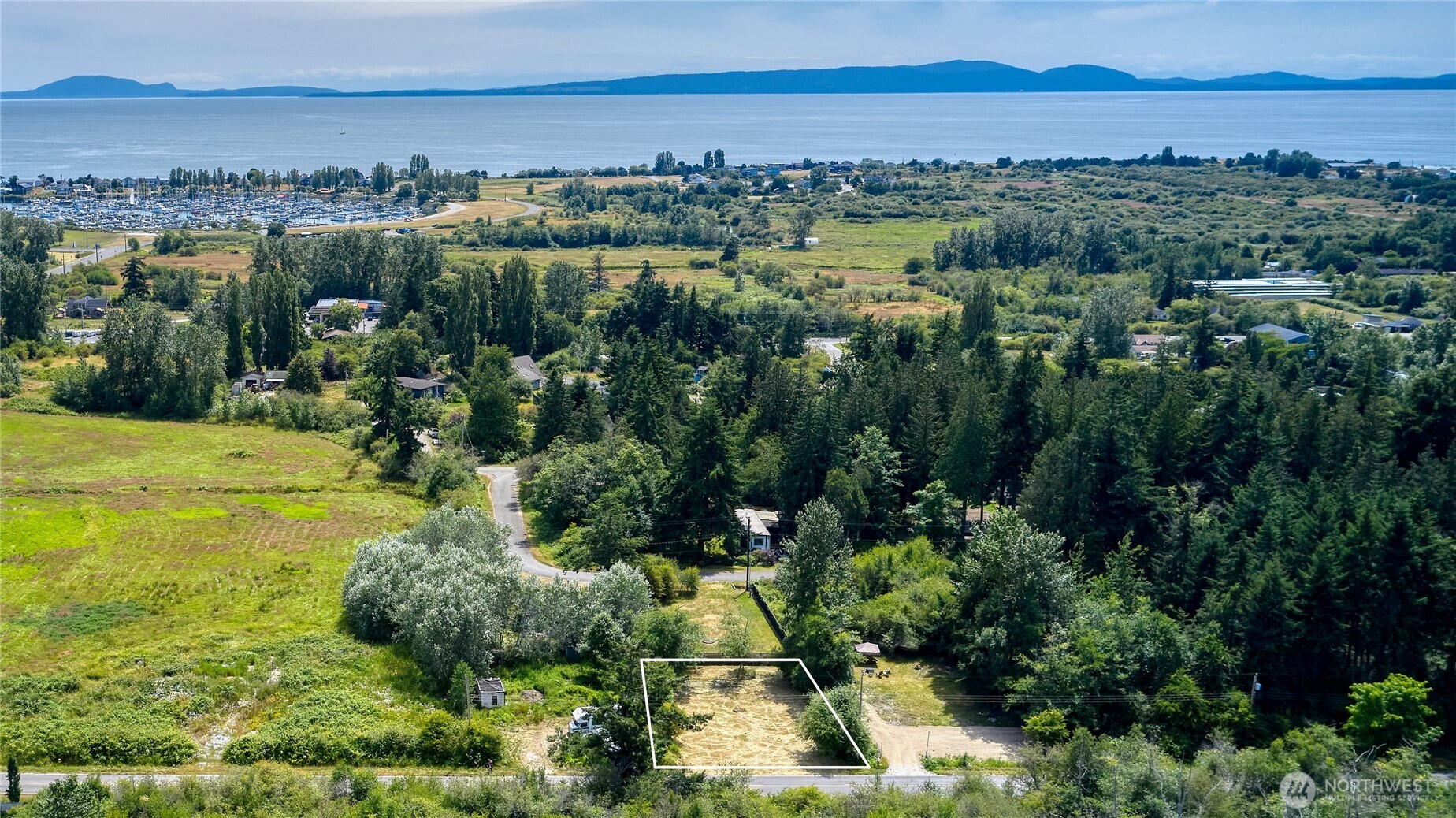 1545 Benson Road Point Roberts, WA 98281 - Photo 12 of 14 Gallery Image 12