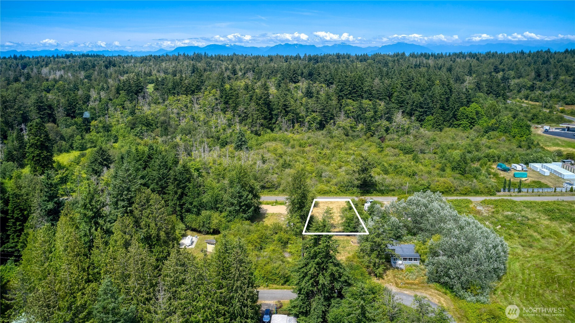 1545 Benson Road Point Roberts, WA 98281 - Photo 8 of 14 Gallery Image 8