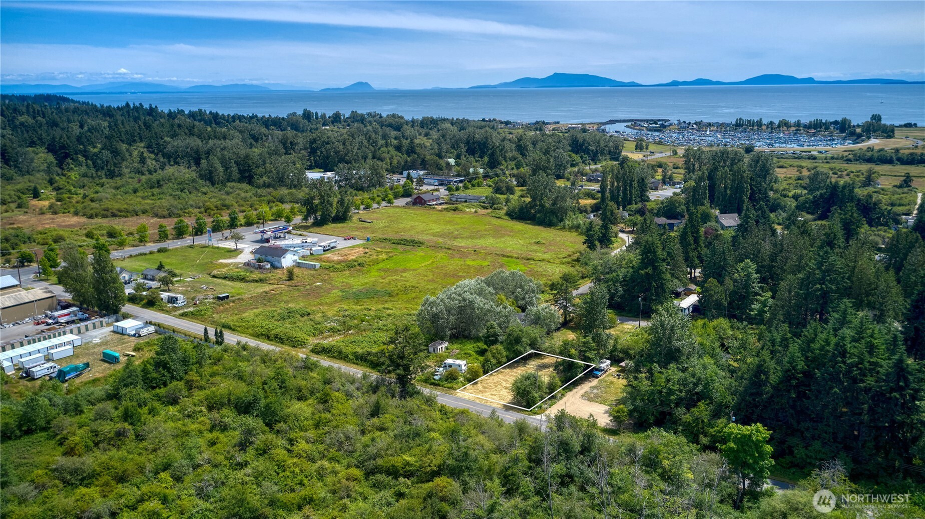 1545 Benson Road Point Roberts, WA 98281 - Photo 10 of 14 Gallery Image 10