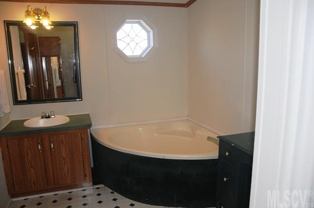 170 Falconview Road Lincolnton, NC 28092 - Photo 11 of 22 Gallery Image 11