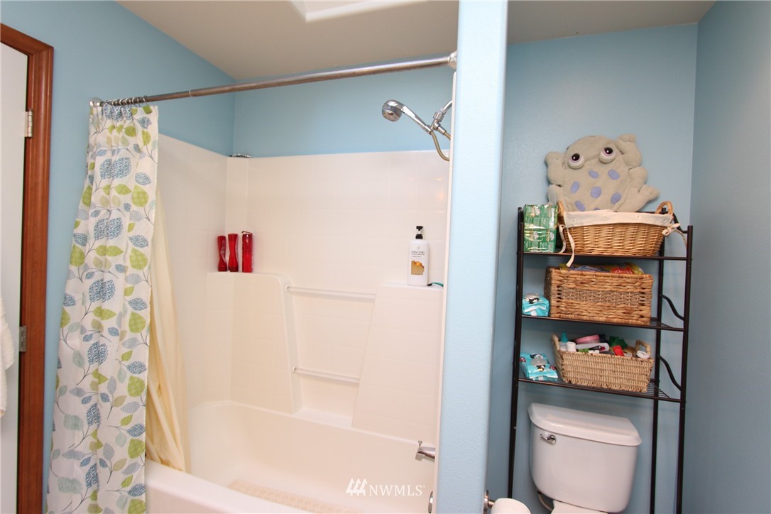 7037 Morgan Road, Unit 2 Everett, WA 98203 - Photo 13 of 25
