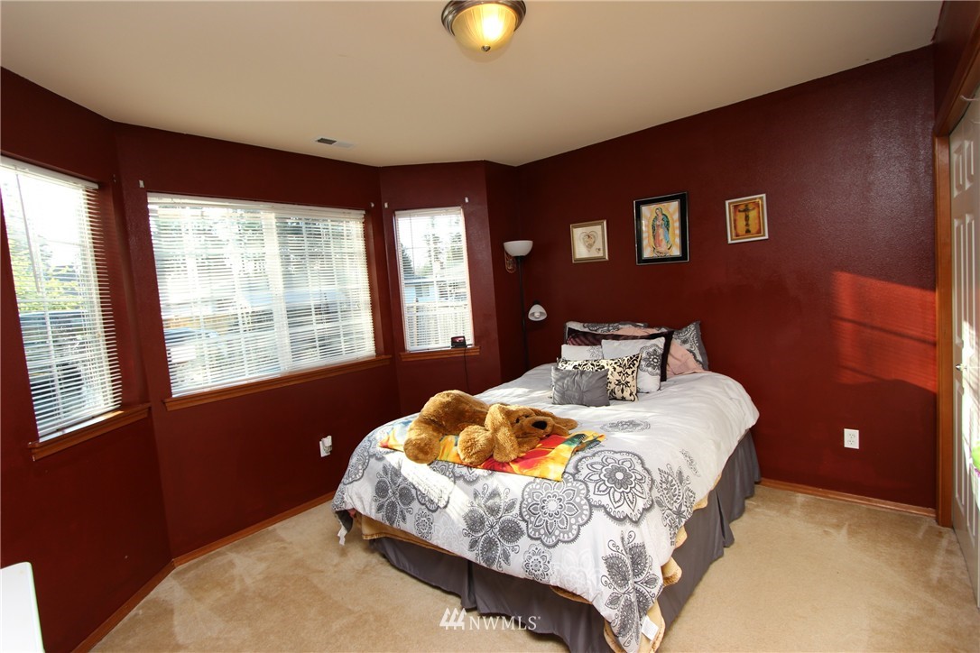 7037 Morgan Road, Unit 2 Everett, WA 98203 - Photo 16 of 25