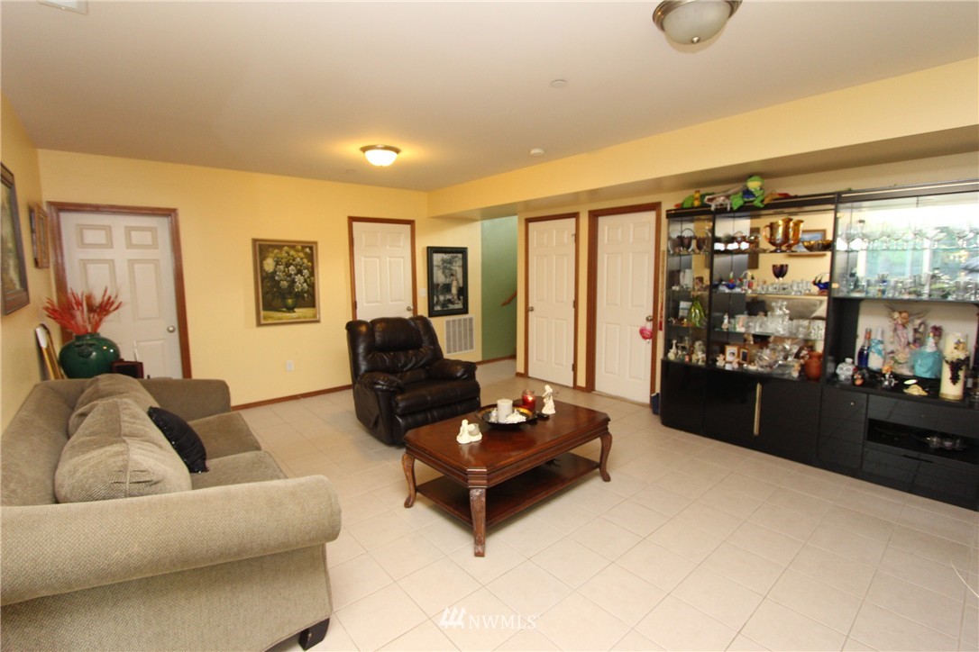 7037 Morgan Road, Unit 2 Everett, WA 98203 - Photo 18 of 25