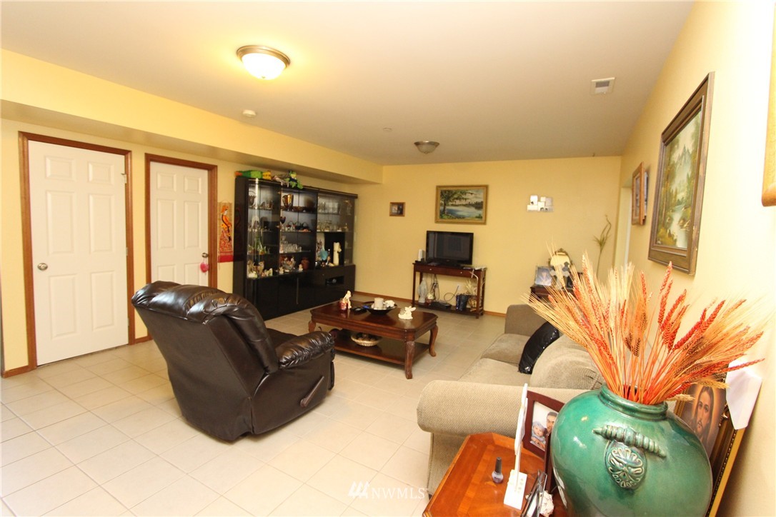 7037 Morgan Road, Unit 2 Everett, WA 98203 - Photo 19 of 25