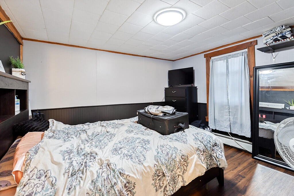 19 Summer Street Madison, ME 04950 - Photo 22 of 30 12_BP5A0025_DxO_mls