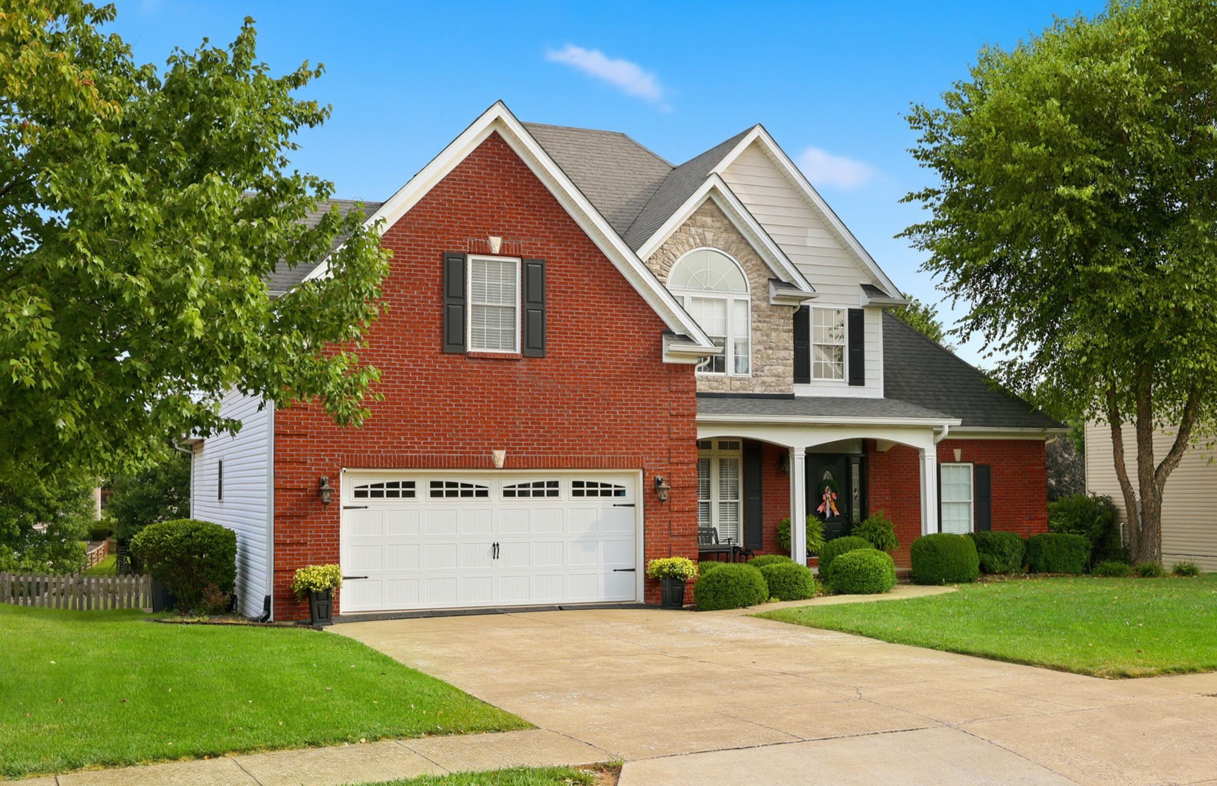 736 Flint Ridge Versailles, KY 40383 - Photo 2 of 44 1_pend3240