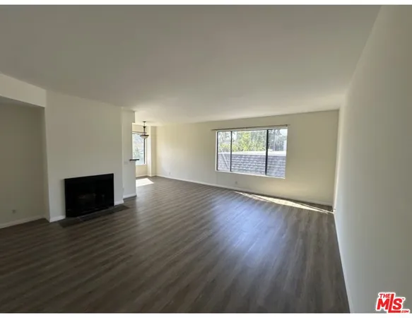 $3,200 | 10960 Bluffside Drive, Unit 206, Studio City, CA 91604
