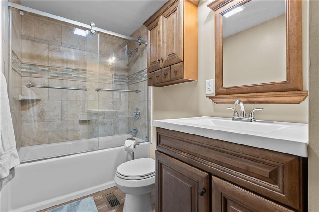 110 Tory Road Coraopolis, PA 15108 - Photo 14 of 19 a bathroom with a sink a toilet and a bathtub