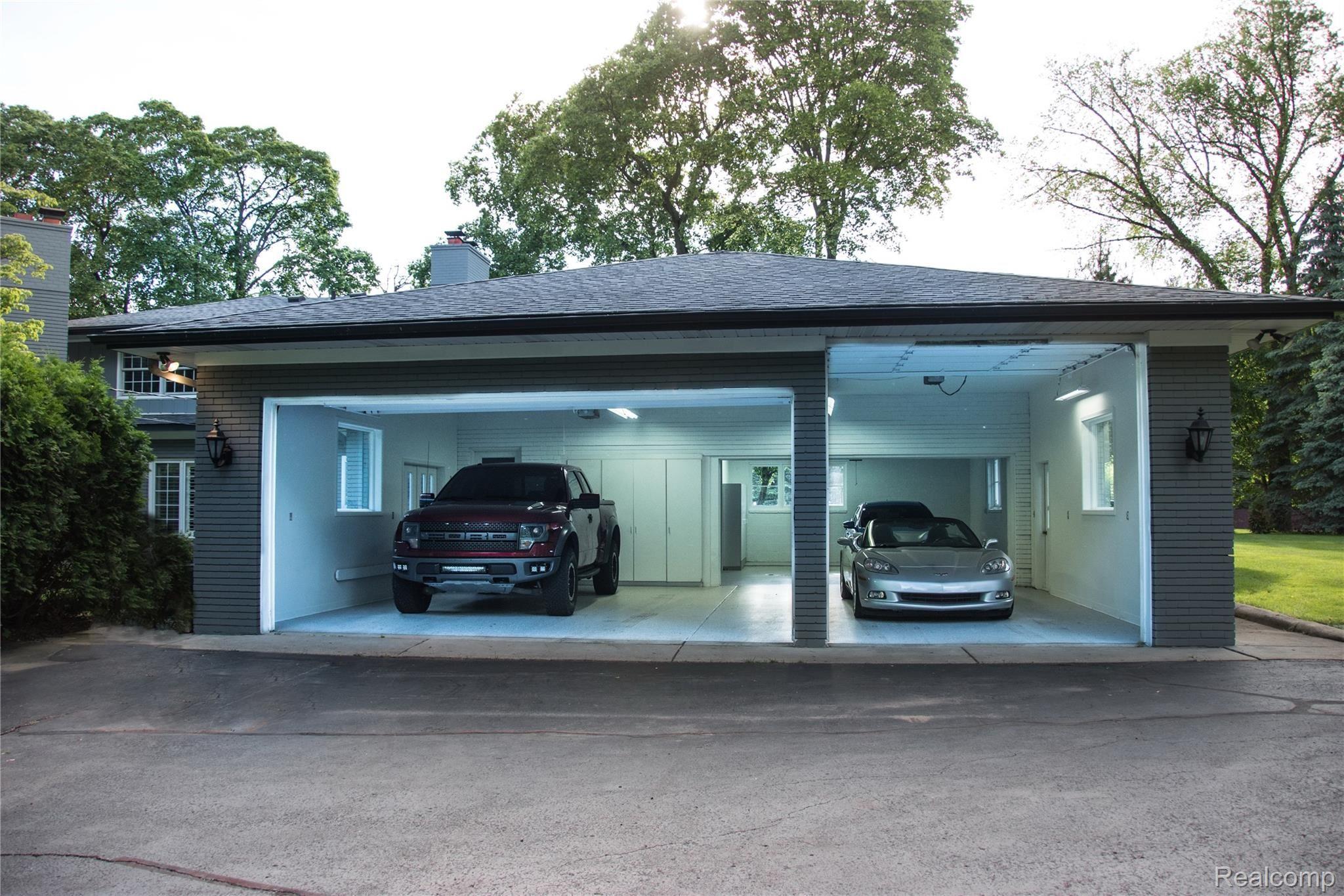 1580 Tottenham Road Bloomfield Hills, MI 48301 - Photo 36 of 48 1580 Tottenham_37.jpg