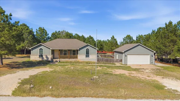 $350,000 | 109 Bonham Lane, Paige, TX 78659