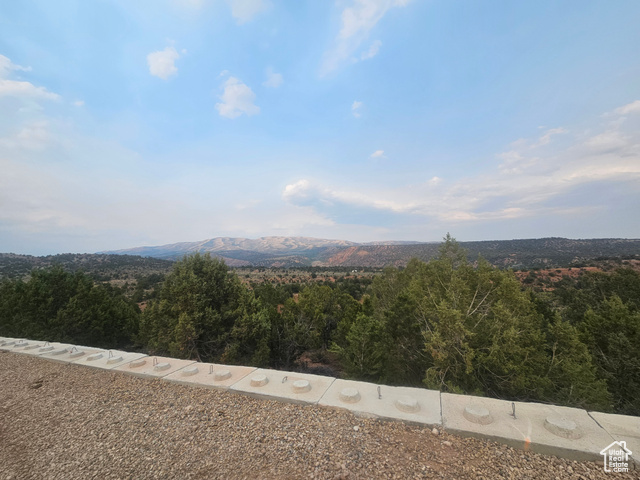 915 South Stagecoach Road, Unit 8 Fruitland, UT 84027 - Photo 5 of 40 AMAZING VIEWS!!