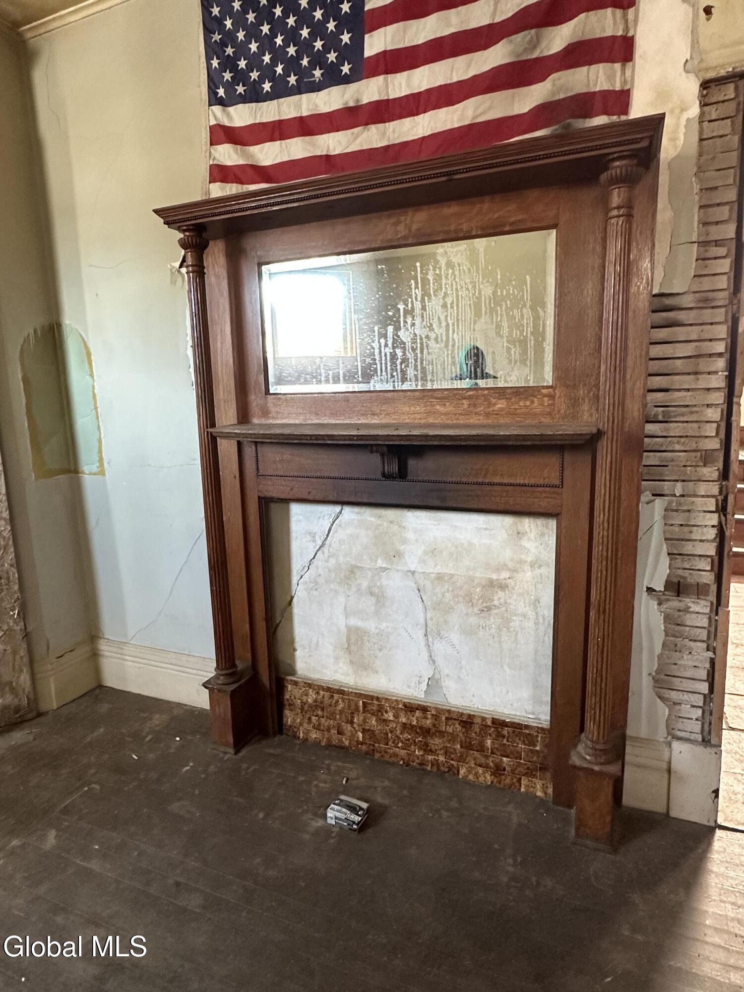 167 Bleecker Street Gloversville, NY 12078 - Photo 7 of 13 IMG_2553