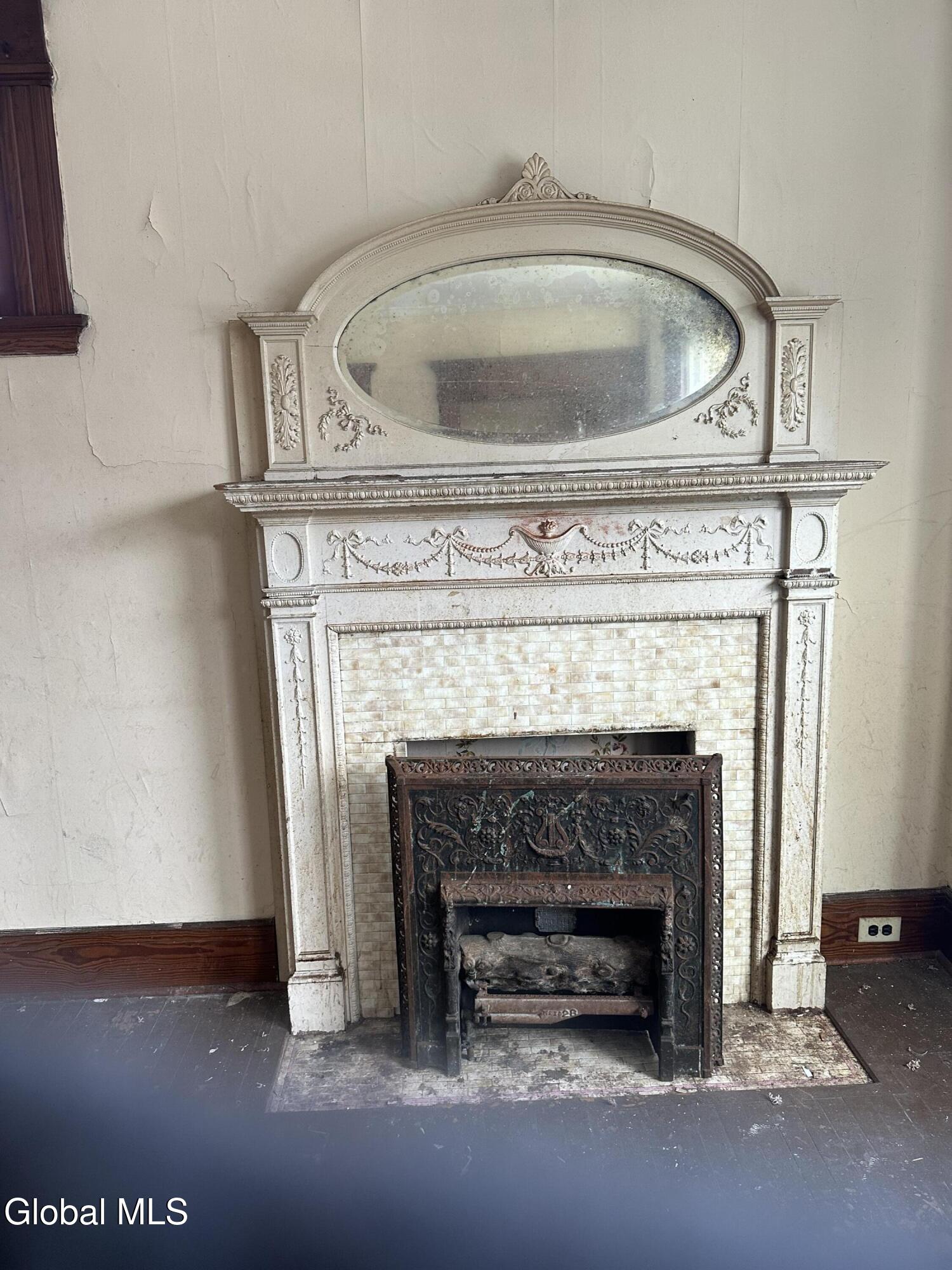 167 Bleecker Street Gloversville, NY 12078 - Photo 8 of 13 IMG_2557