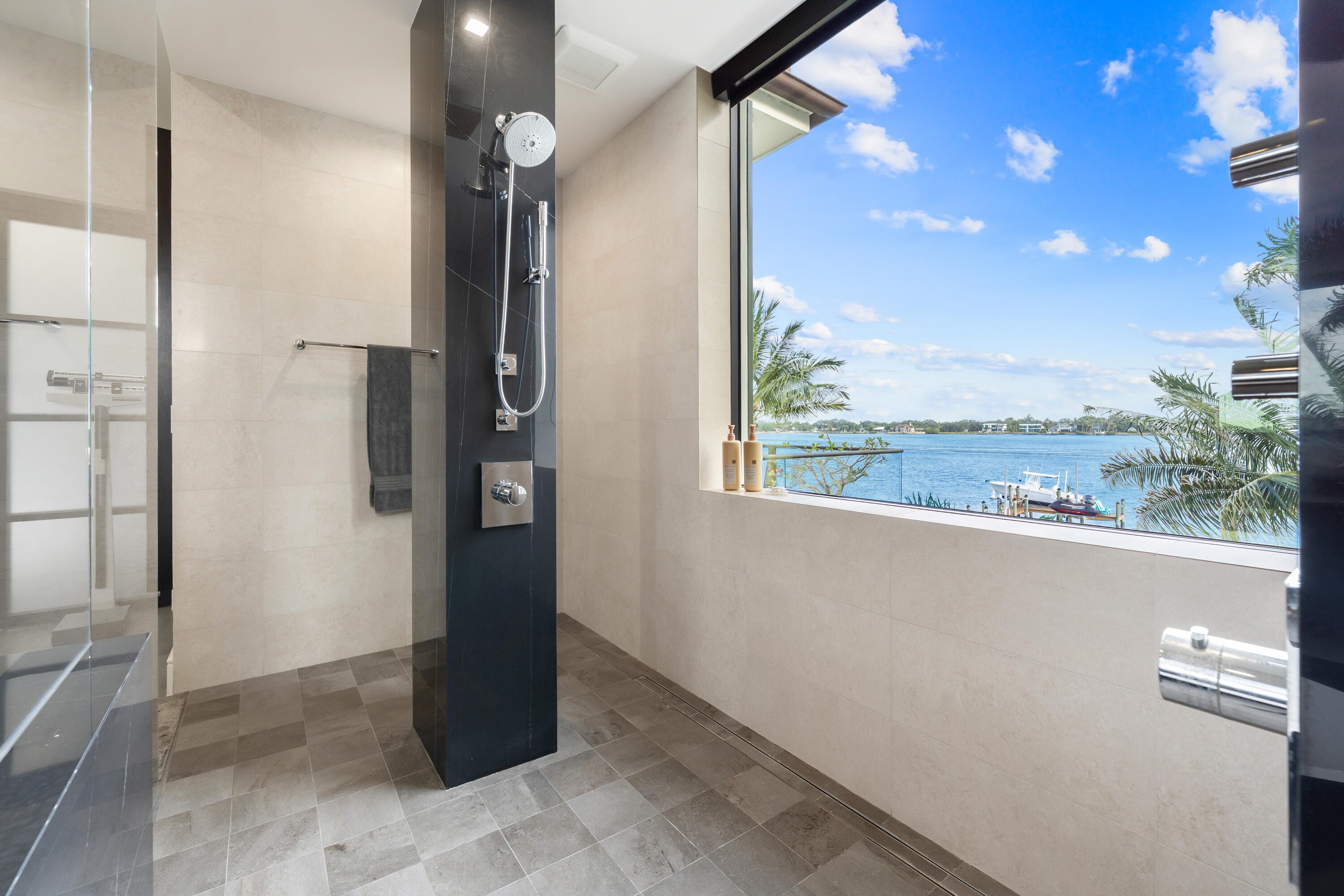 18714 Rio Vista Drive Jupiter, FL 33469 - Photo 39 of 105 73_174