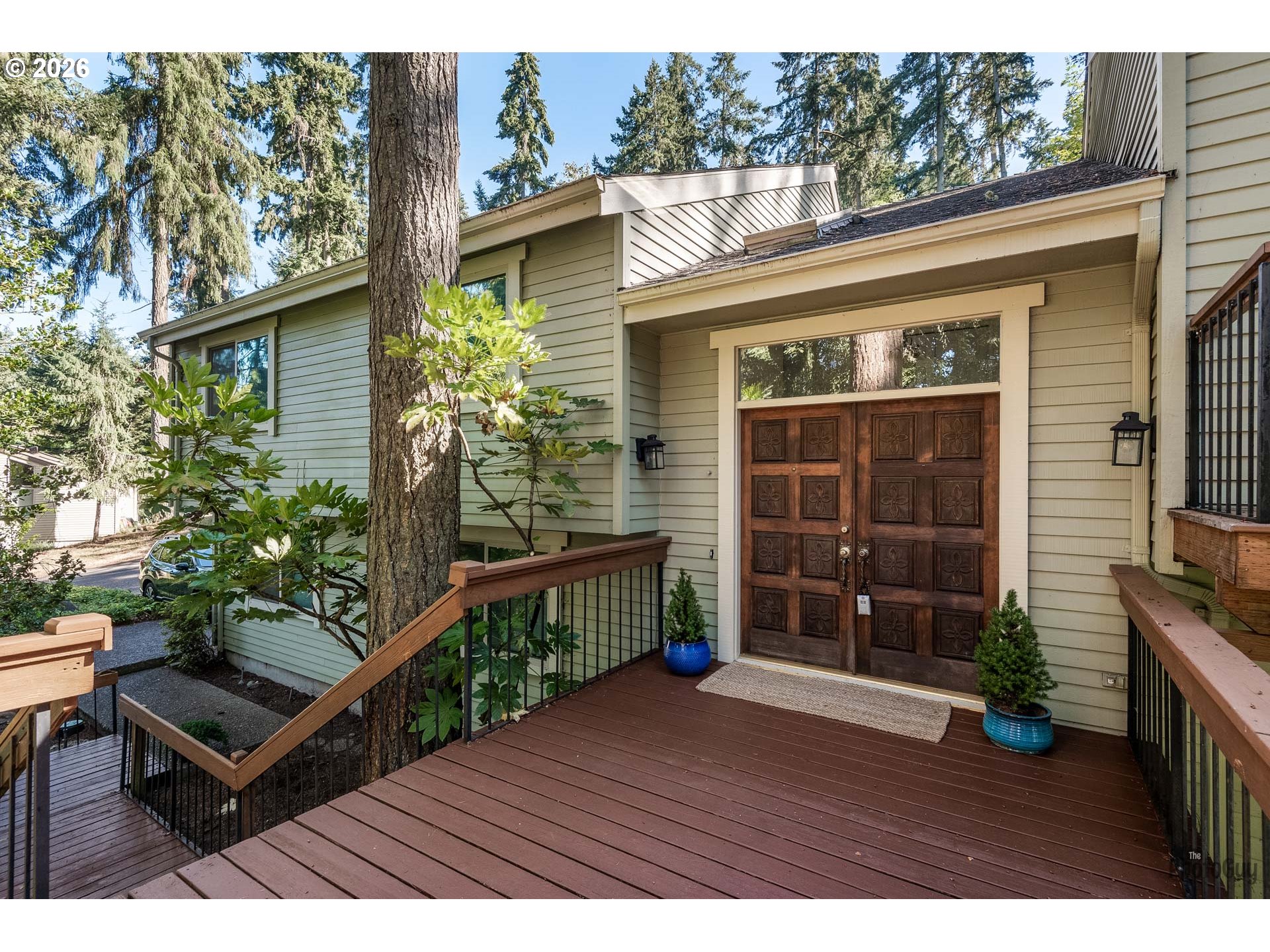 2842 Greentree Way Eugene, OR 97405 - Photo 2 of 33