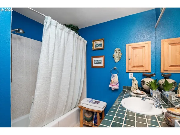 $649,000 | 2842 Greentree Way, Eugene, OR 97405