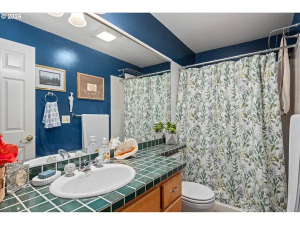 $649,000 | 2842 Greentree Way, Eugene, OR 97405