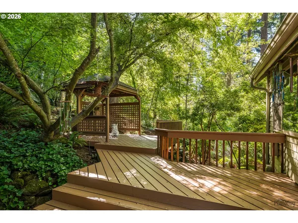 $649,000 | 2842 Greentree Way, Eugene, OR 97405