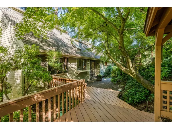 $649,000 | 2842 Greentree Way, Eugene, OR 97405