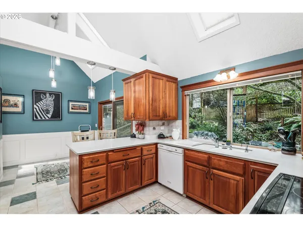 $649,000 | 2842 Greentree Way, Eugene, OR 97405